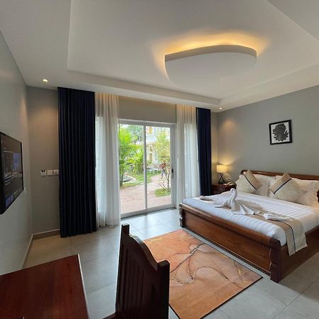 Sokchea Kampot Hotel Екстер'єр фото