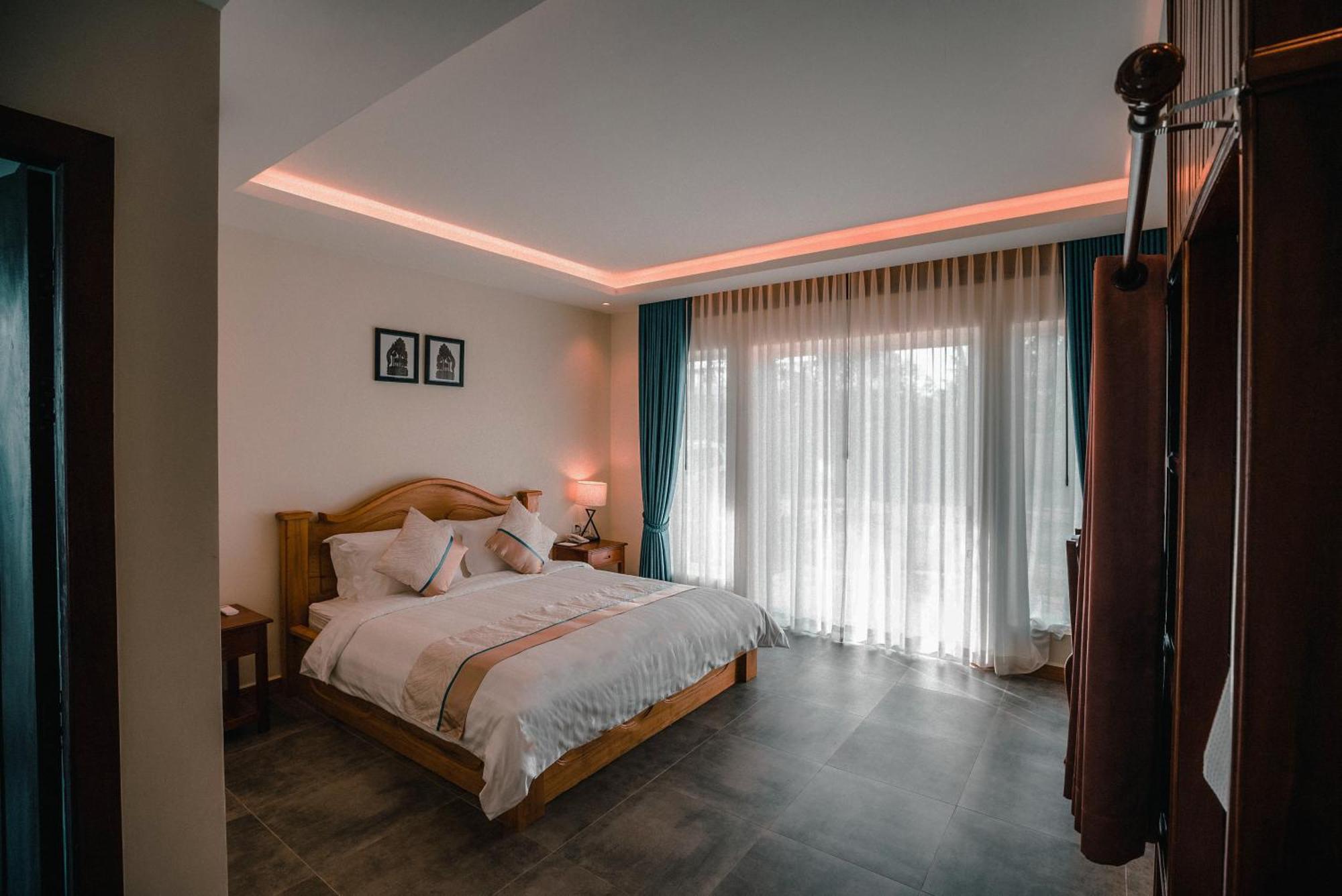 Sokchea Kampot Hotel Екстер'єр фото