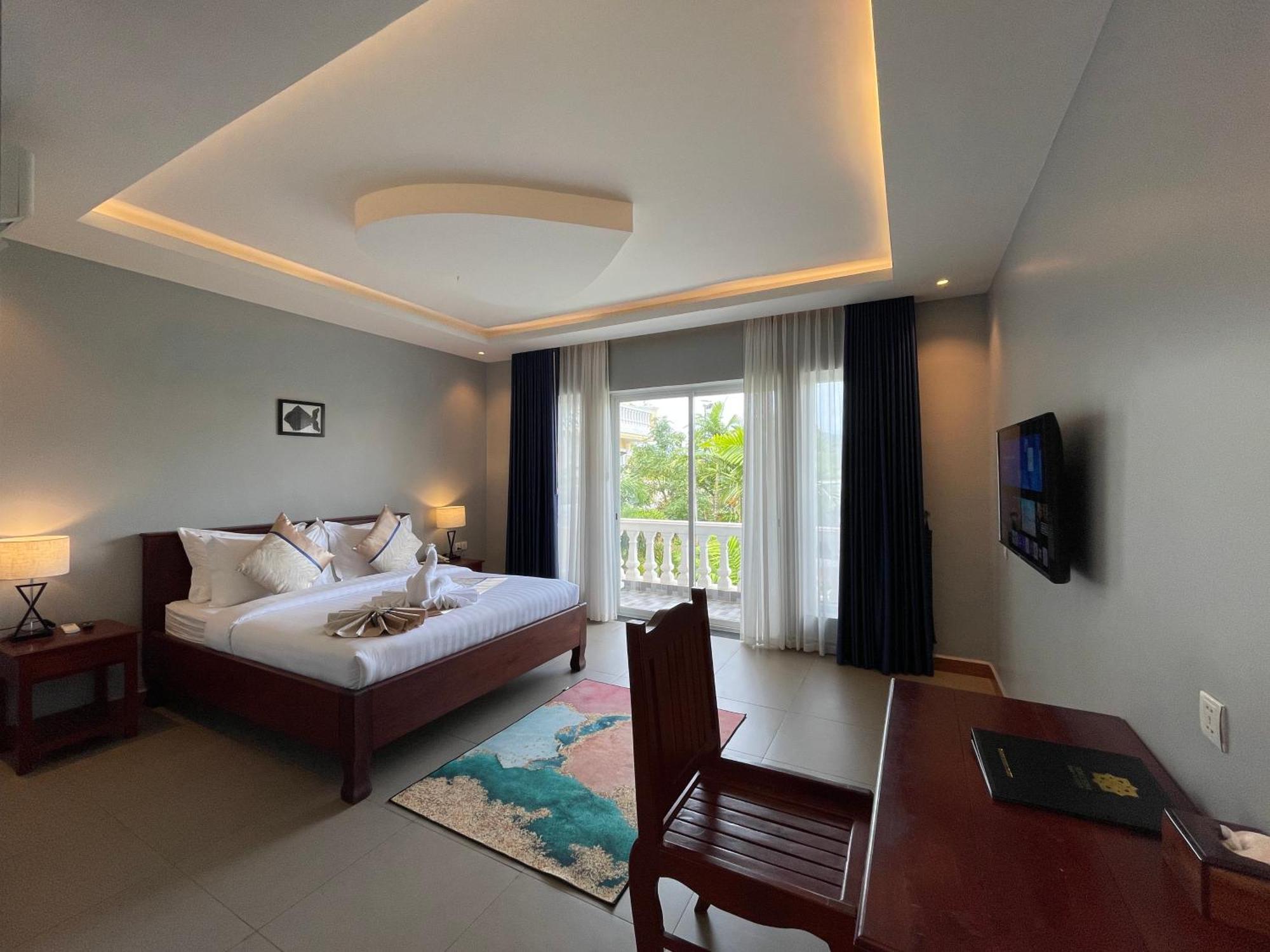Sokchea Kampot Hotel Екстер'єр фото