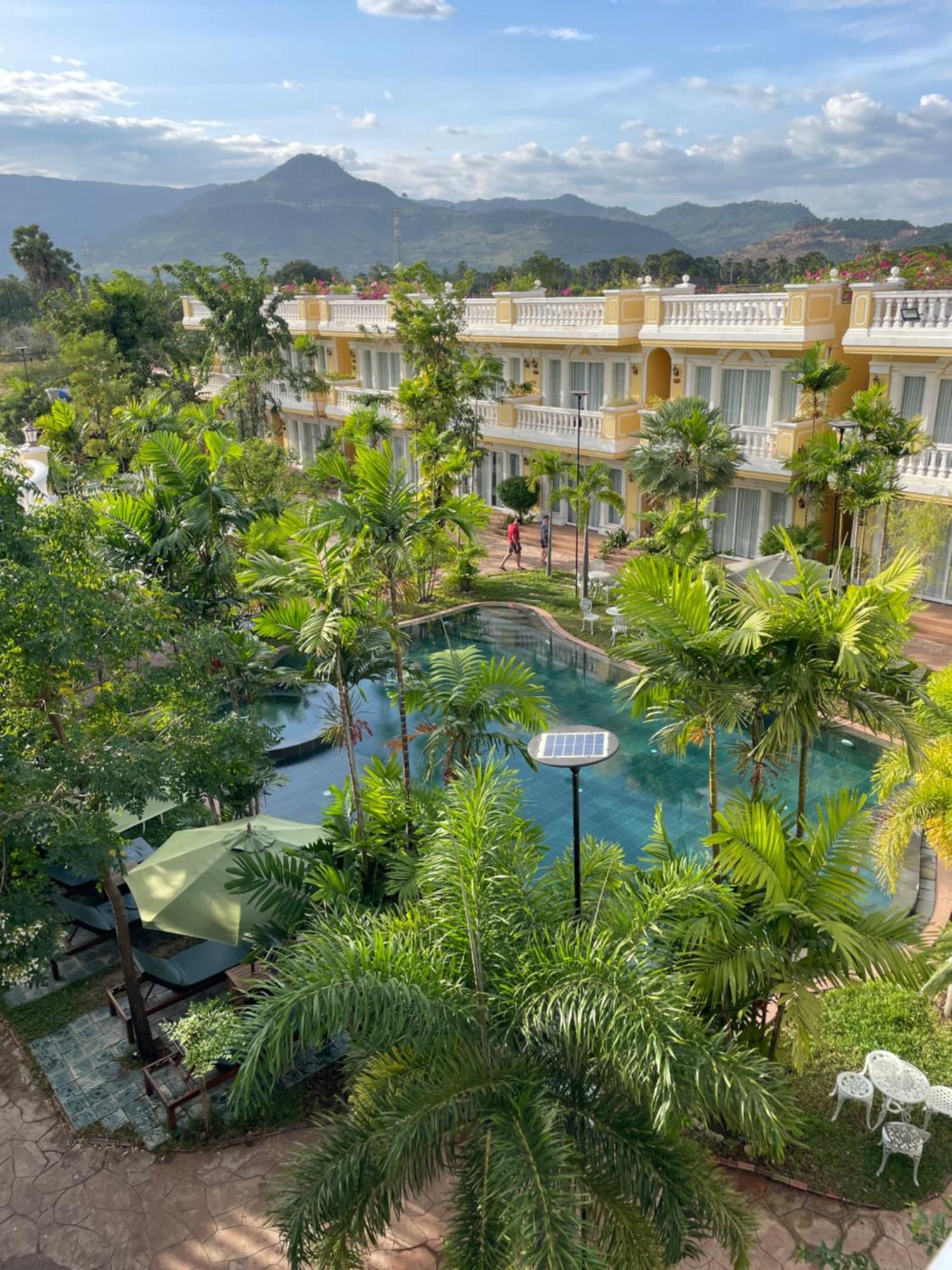 Sokchea Kampot Hotel Екстер'єр фото